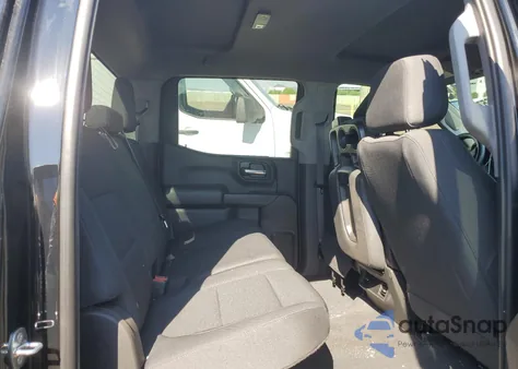 2022 Chevrolet Silverado Ltd K1500 Custom z USA, uszkodzony, nr VIN 3GCPYBEKXNG184329